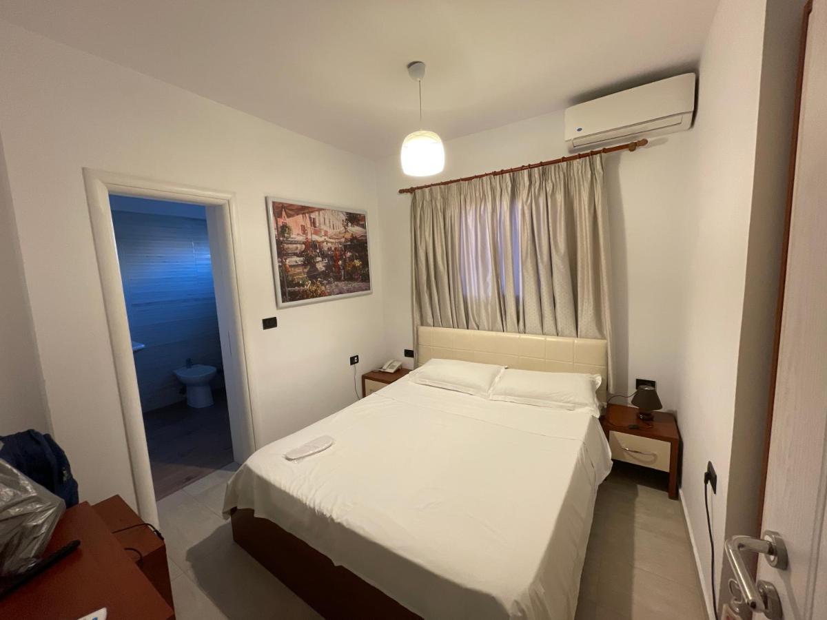 Vila Ada Hotel Tirana Zimmer foto